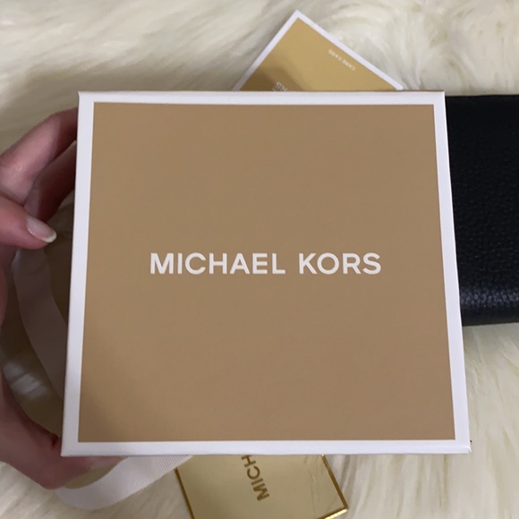 NWT Michael Kors Men’s Wallet - Picture 9 of 12